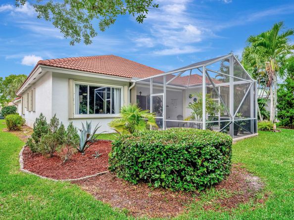 9132 Bay Harbour Circle, West Palm Beach FL 33411