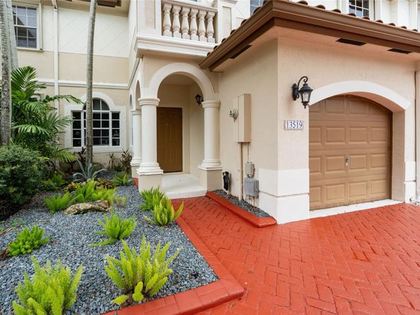 13519 SW 50th Ct, Miramar FL 33027