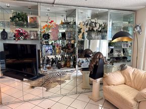 1 Las Olas Cir 307, Fort Lauderdale FL 33316
