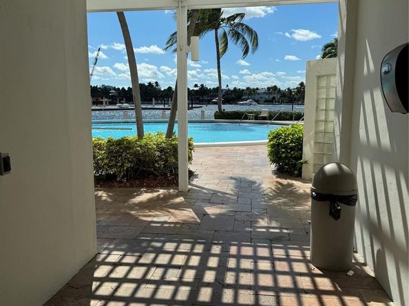 1 Las Olas Cir 307, Fort Lauderdale FL 33316