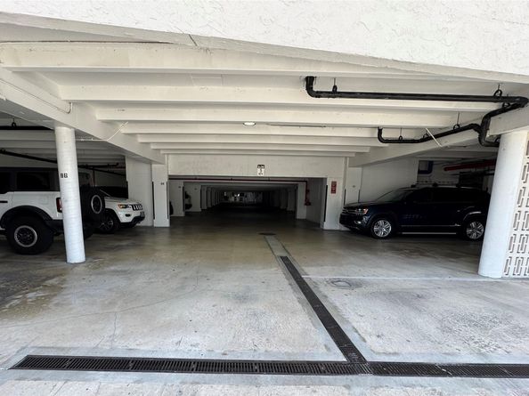1 Las Olas Cir 307, Fort Lauderdale FL 33316