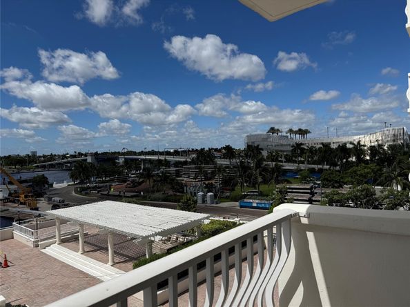 1 Las Olas Cir 307, Fort Lauderdale FL 33316