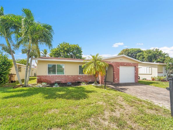 960 NW 49th St, Deerfield Beach FL 33064