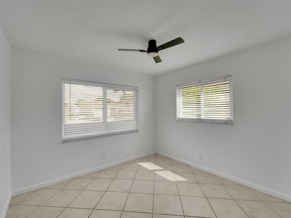 960 NW 49th St, Deerfield Beach FL 33064