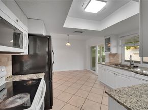 960 NW 49th St, Deerfield Beach FL 33064
