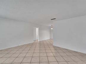 960 NW 49th St, Deerfield Beach FL 33064