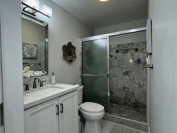 6379 Bay Club Dr 2, Fort Lauderdale FL 33308