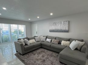 6379 Bay Club Dr 2, Fort Lauderdale FL 33308