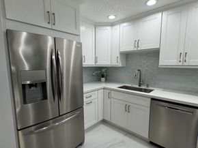 6379 Bay Club Dr 2, Fort Lauderdale FL 33308