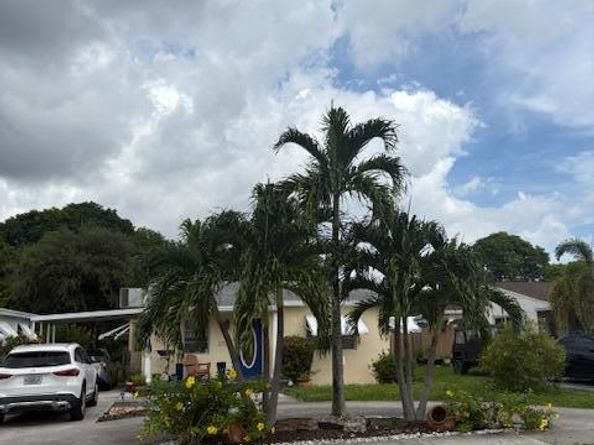 2711 Madison Street, Hollywood FL 33020