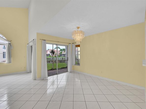 1046 SE 6th Ave, Dania Beach FL 33004