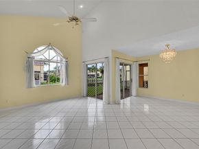1046 SE 6th Ave, Dania Beach FL 33004