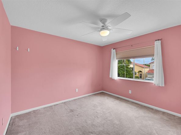 1046 SE 6th Ave, Dania Beach FL 33004