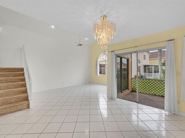 1046 SE 6th Ave, Dania Beach FL 33004