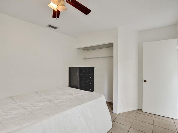 10921 SW 10th Ct, Pembroke Pines FL 33025