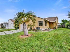 10921 SW 10th Ct, Pembroke Pines FL 33025