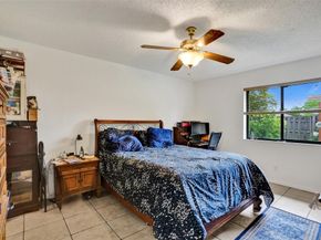 10921 SW 10th Ct, Pembroke Pines FL 33025