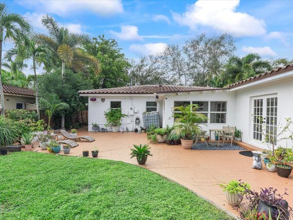 1519 Washington St, Hollywood FL 33020