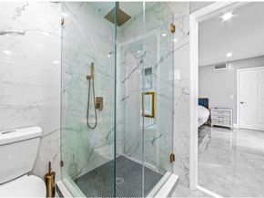 4811 Hayes St, Hollywood FL 33021