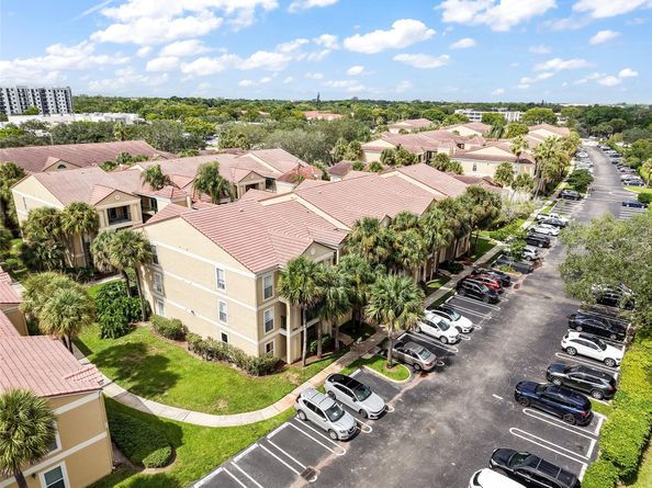 733 Riverside Dr 1216, Coral Springs FL 33071