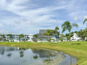 2300 Park Lane 105, Hollywood FL 33021