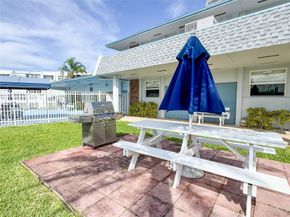 2300 Park Lane 105, Hollywood FL 33021