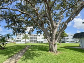 2300 Park Lane 105, Hollywood FL 33021