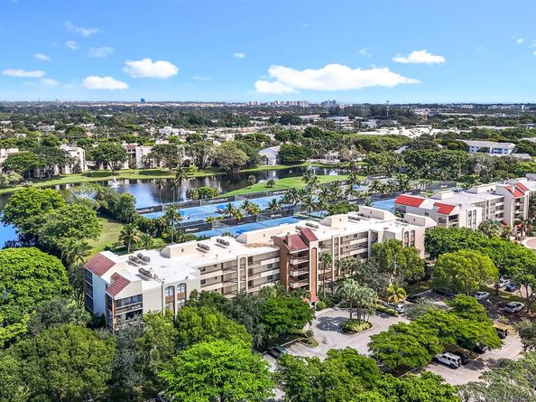 955 Egret Circle 207, Delray Beach FL 33444