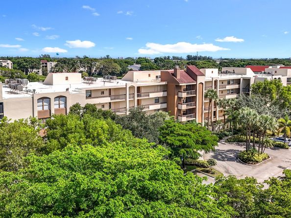 955 Egret Circle 207, Delray Beach FL 33444