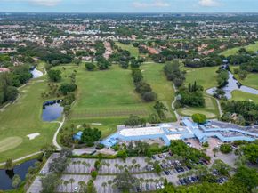 3249 Deer Creek Lake Shore Dr 32, Deerfield Beach FL 33442