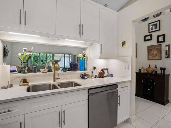 6395 Long Key Lane, Boynton Beach FL 33472