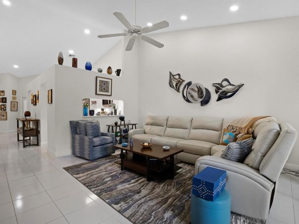 6395 Long Key Lane, Boynton Beach FL 33472