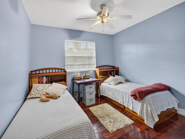 7961 NW 90th Ave, Tamarac FL 33321