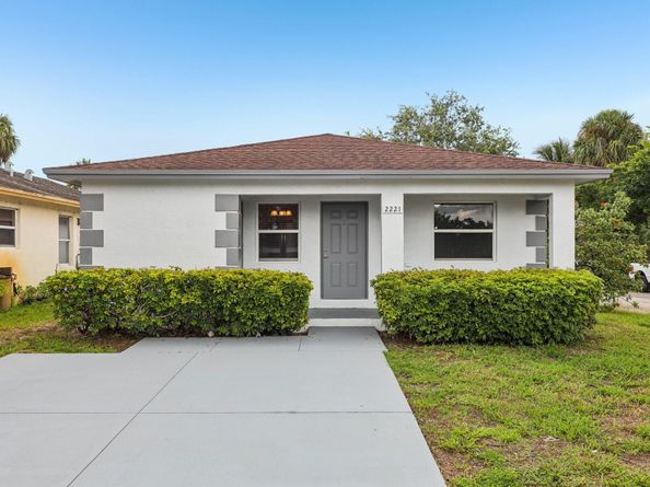 2221 NW 24th Ct, Fort Lauderdale FL 33311