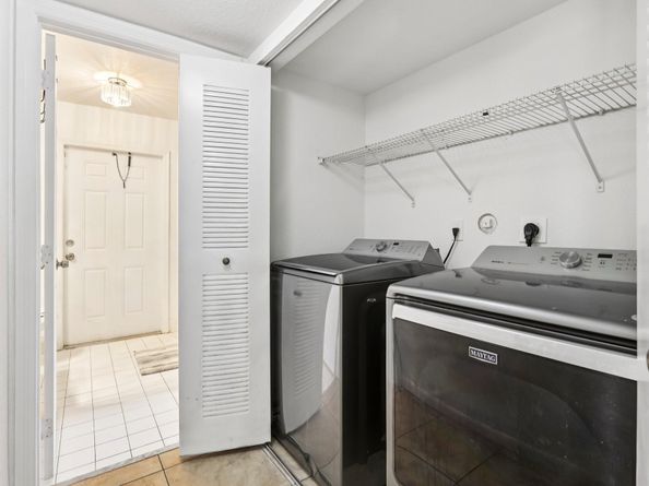 2221 NW 24th Ct, Fort Lauderdale FL 33311