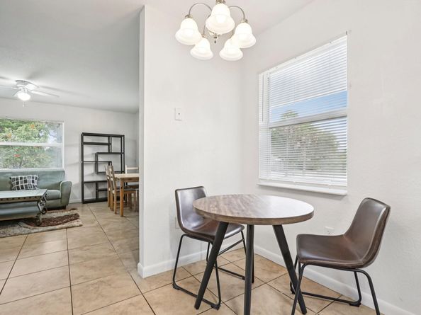 2221 NW 24th Ct, Fort Lauderdale FL 33311