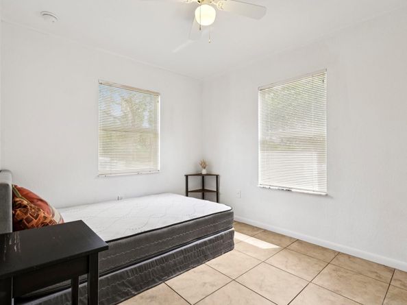 2221 NW 24th Ct, Fort Lauderdale FL 33311