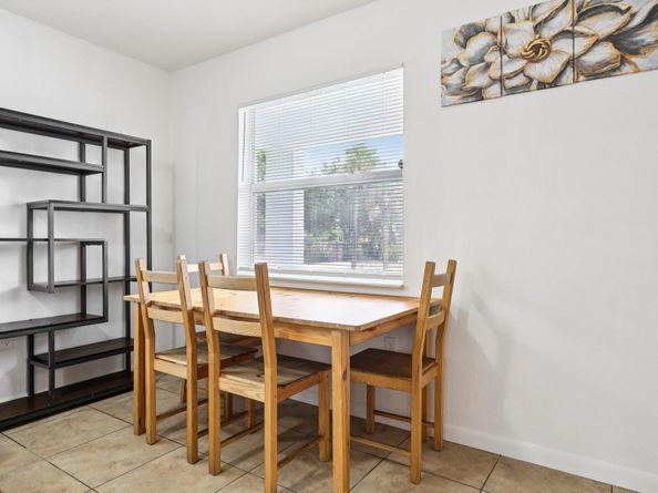 2221 NW 24th Ct, Fort Lauderdale FL 33311