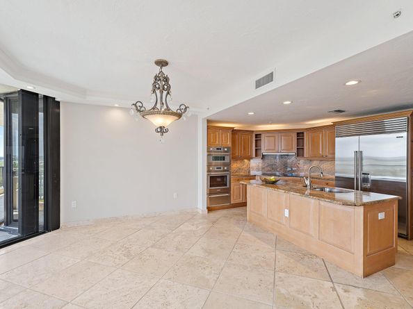 570 Ocean Drive Ph2, Juno Beach FL 33408