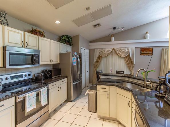 15157 Oak Chase Court, Wellington FL 33414