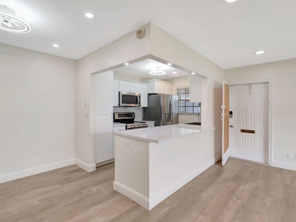 1217 S Drive Way A, Delray Beach FL 33445