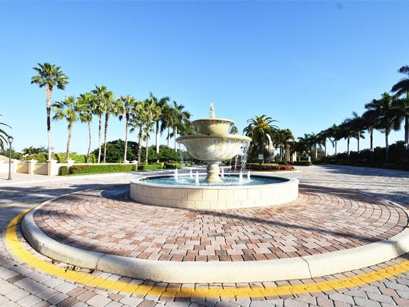 9309 Vercelli St, Lake Worth FL 33467