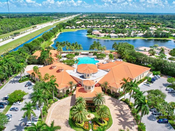 9309 Vercelli St, Lake Worth FL 33467