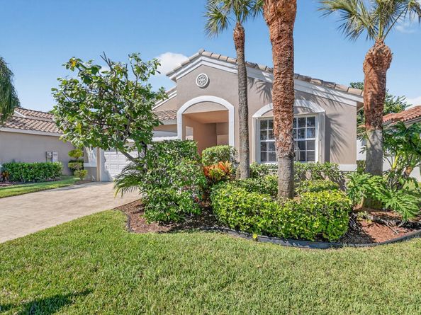 9309 Vercelli St, Lake Worth FL 33467