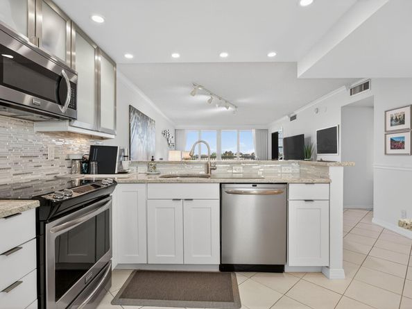 2940 N. Course Dr 903, Pompano Beach FL 33069