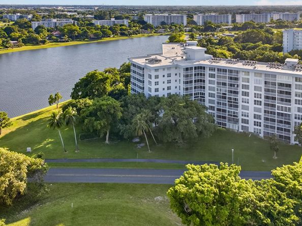 2940 N. Course Dr 903, Pompano Beach FL 33069