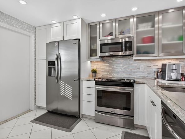 2940 N. Course Dr 903, Pompano Beach FL 33069