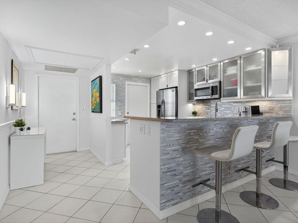 2940 N. Course Dr 903, Pompano Beach FL 33069