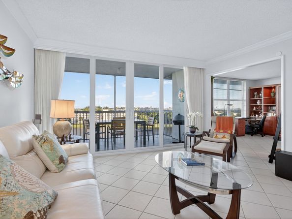 2940 N. Course Dr 903, Pompano Beach FL 33069