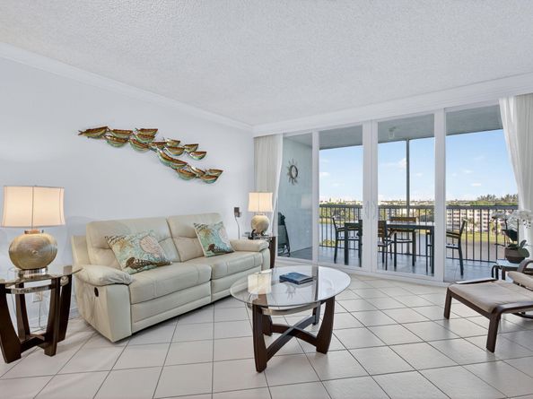 2940 N. Course Dr 903, Pompano Beach FL 33069